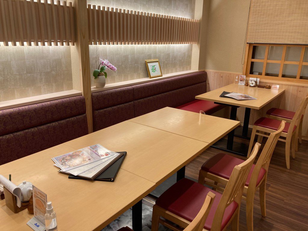まるや本店 日進香久山店内観画像2